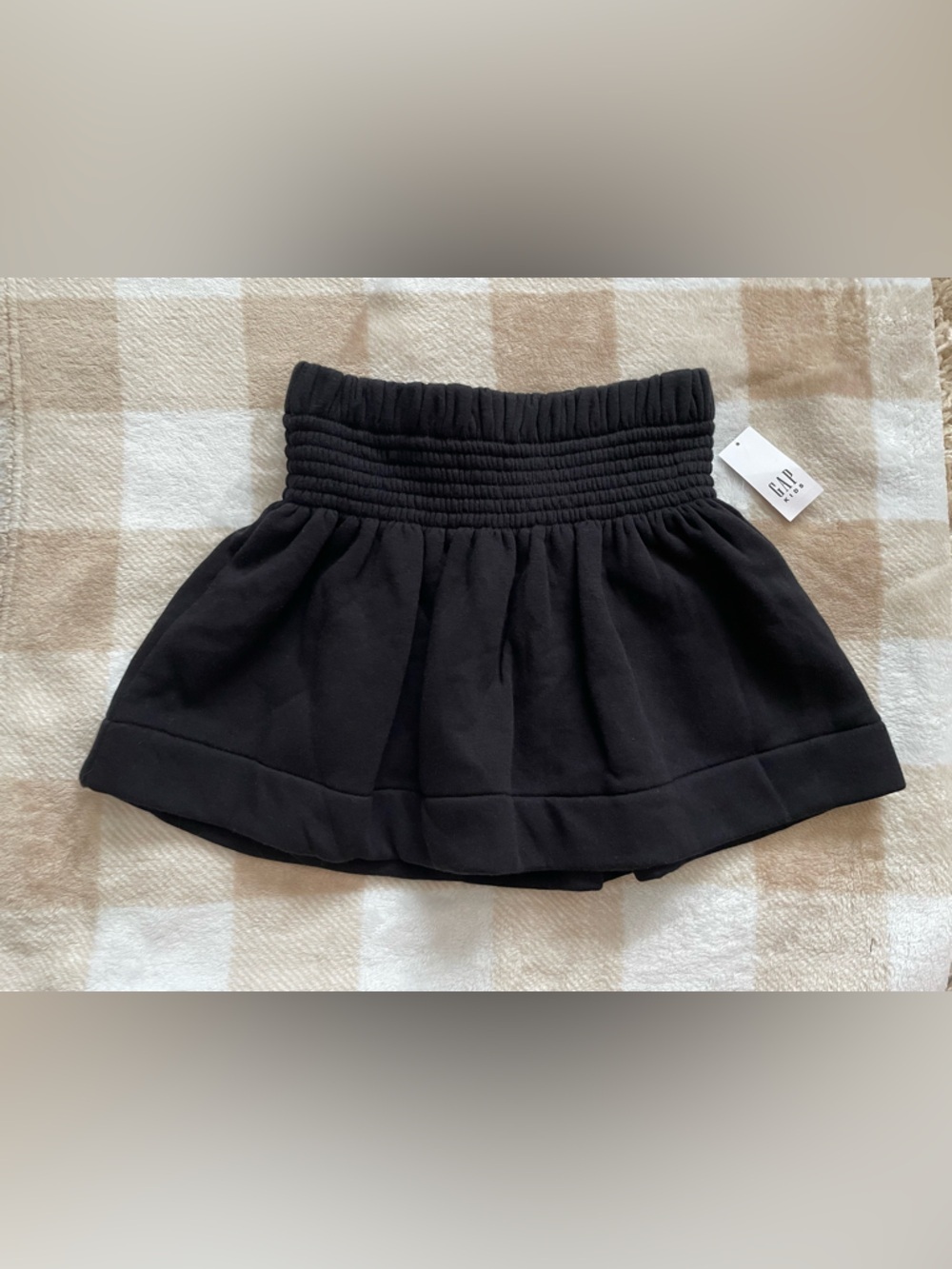 NWT GAP Kids Black Smocked Waist Skirt Size Small (6-7)